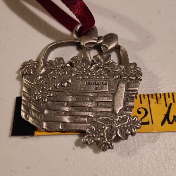 Longaberger Ornament Dated 1995 & 1987 Mistletoe Pewter Small EUC - Picture 3 of 4